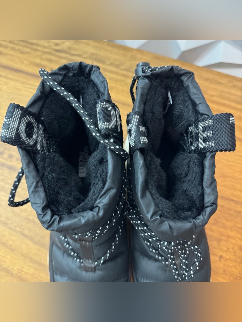 The North Face Women's ThermoBall Lace Up Waterproof Boots Size 6 - Picture 7 of 8